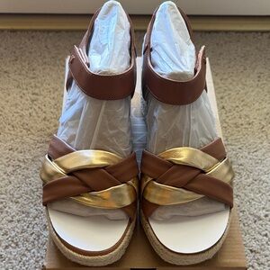 Vionic Women's Tan and Gold Braided Sandals